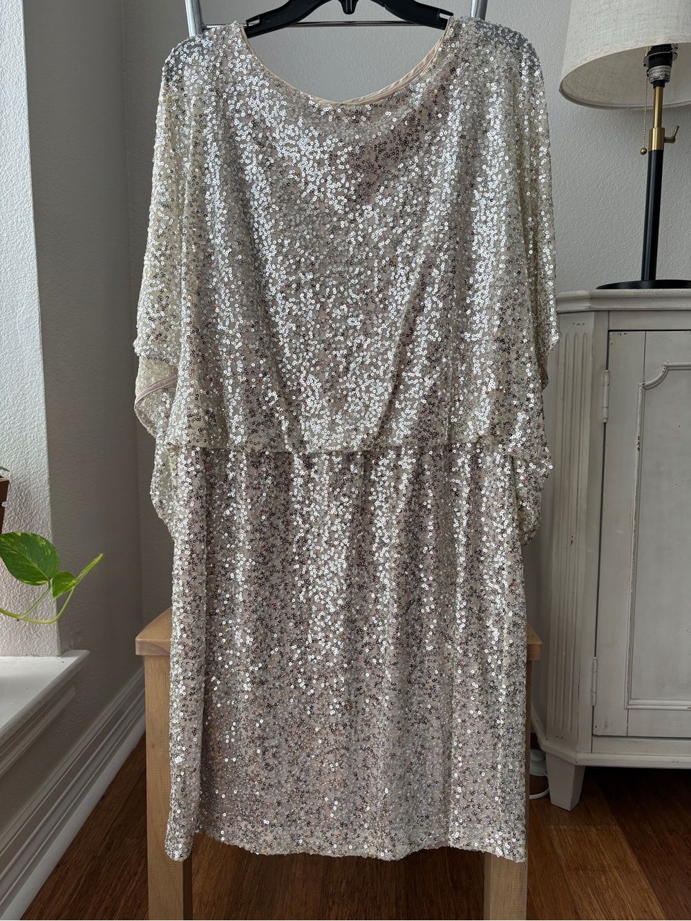 Jessica Howard Silver Sequin Capelet Cocktail Dress